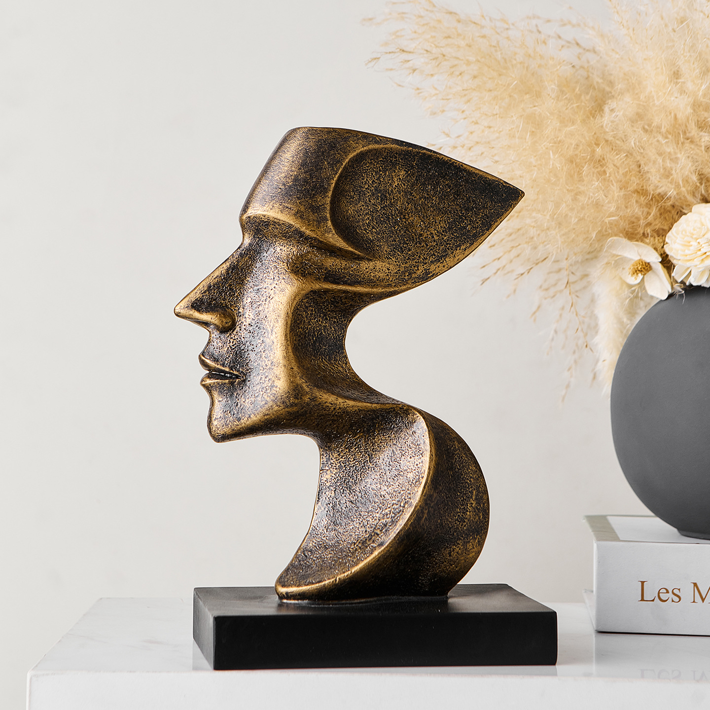 Creative Human Figurine Sculpt - огляд і ціна Resin Art Gift For Anniversary