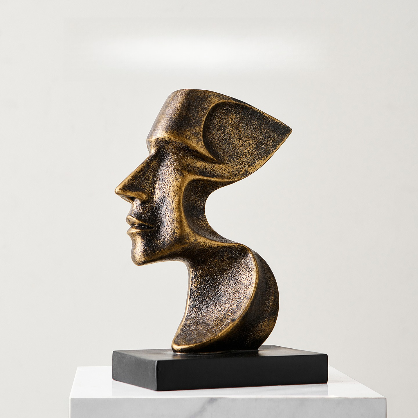 Creative Human Figurine Sculpt - огляд і ціна Resin Art Gift For Anniversary